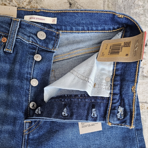 Levi's Wedgie Straight Jeans NWT - Picture 4 of 7